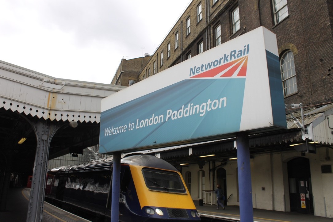Paddington Station 24/7 – Trains put on hold as man runs a mile along track after ducking ticket gates: Padd welcome HST