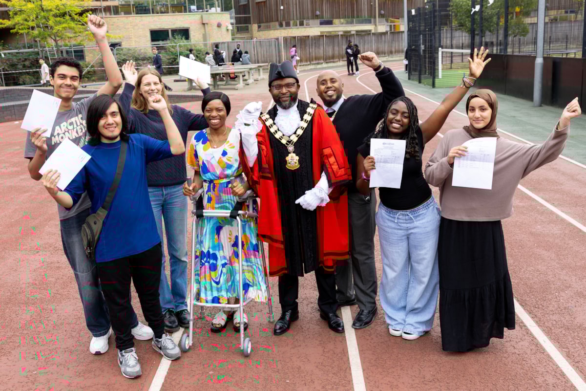 City Of London Academy Highbury Grove students celebrate their GCSE results. From left, Kevin, Alex, Isabel, Cllr Safi-Ngongo, the Mayor of Islington, Cllr Ibrahim, Neveah, Lamya