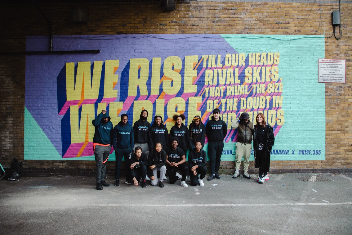 How the Hackney Downs mural came to life: a community joins together: Rise 365 with Hannah and Hak - photographer Frederick Goff
