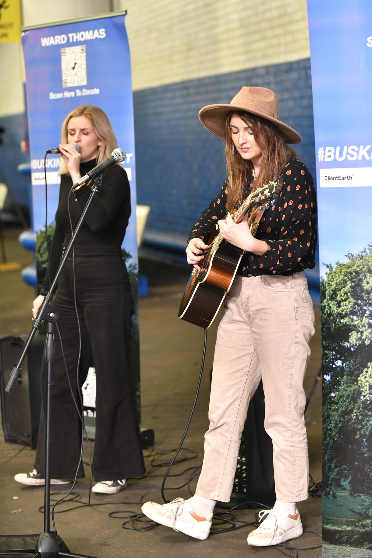 Duo Ward Thomas who played a set by the Climate Train as part of  their #BuskingForOurPlanet initiative.