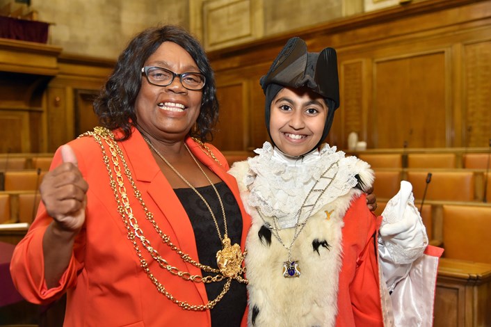 Lord Mayor of Leeds Cllr Eileen Taylor with current Children’s Mayor Wania Ahmed