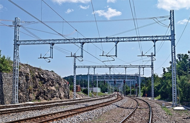 Arriva wins electric rail contact Czech Republic