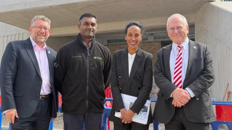 Rail Minister returns to Hither Green one year after launch of Britain's first in a new era of Integrated Railways: Steve White, Anuk Perera, Hodan Hassan and Lord Hendy