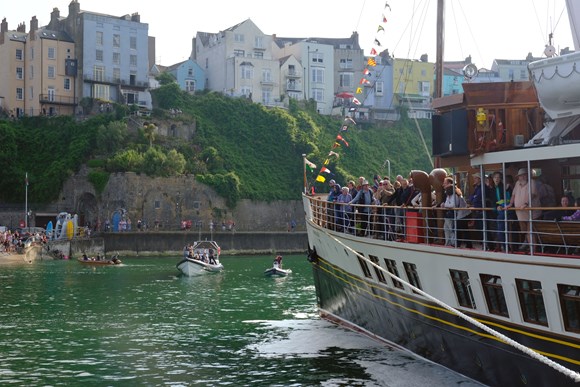 Waverley spectators