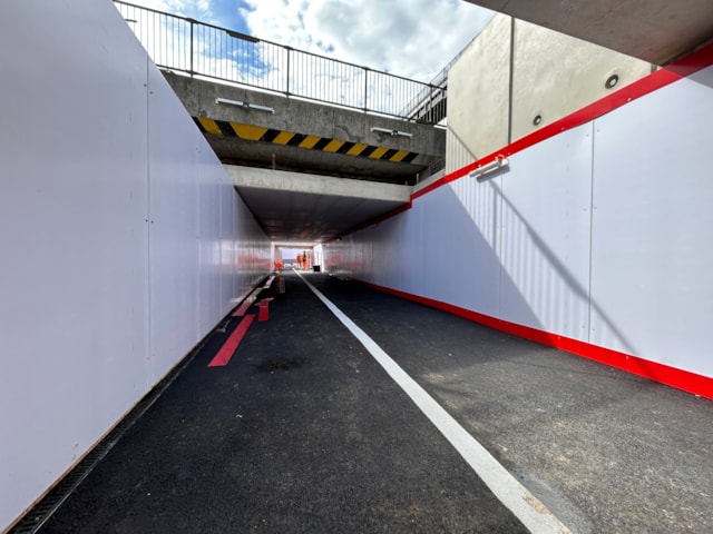 The improved walkway at Botley Road in Oxford, which opened today (30-08-25)