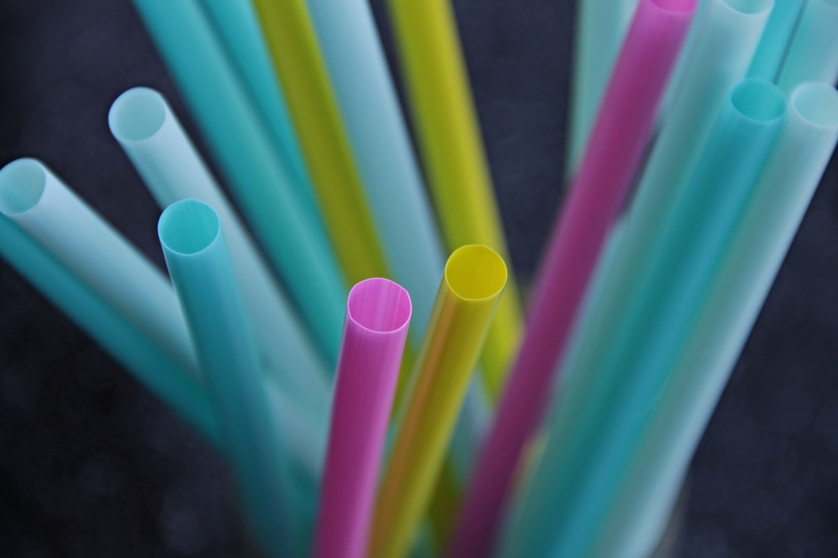 straws-3193715 1920