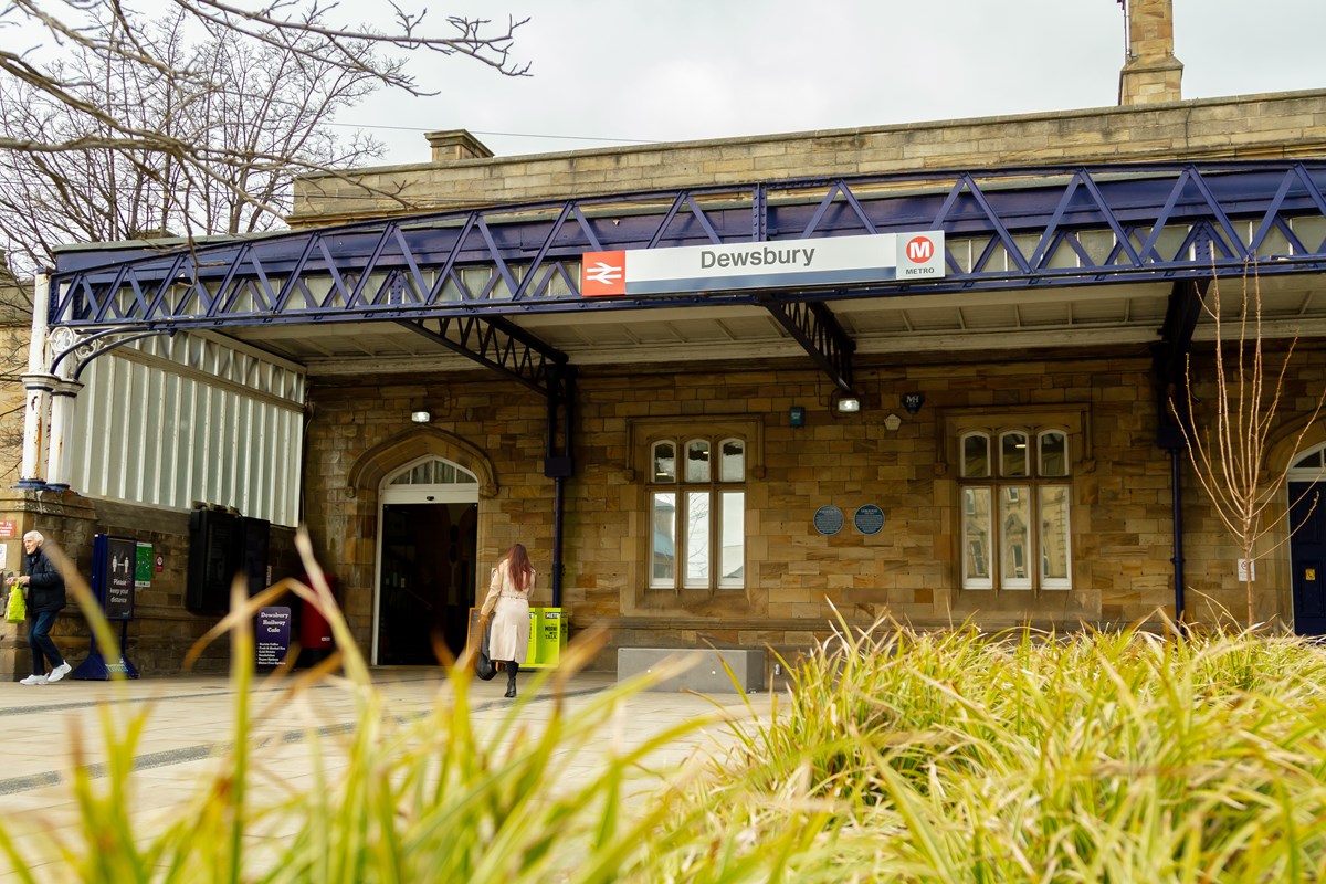 Dewsbury station