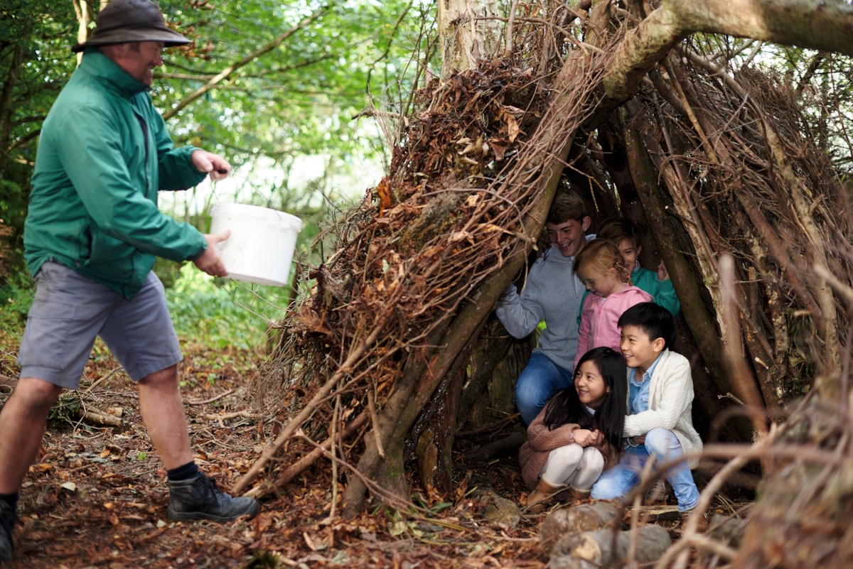 Nature Rockz Shelter Building at Hafan y Mor