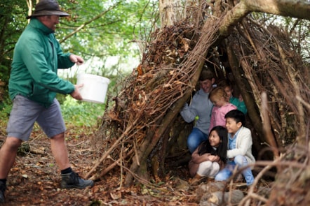 Nature Rockz Shelter Building at Hafan y Mor