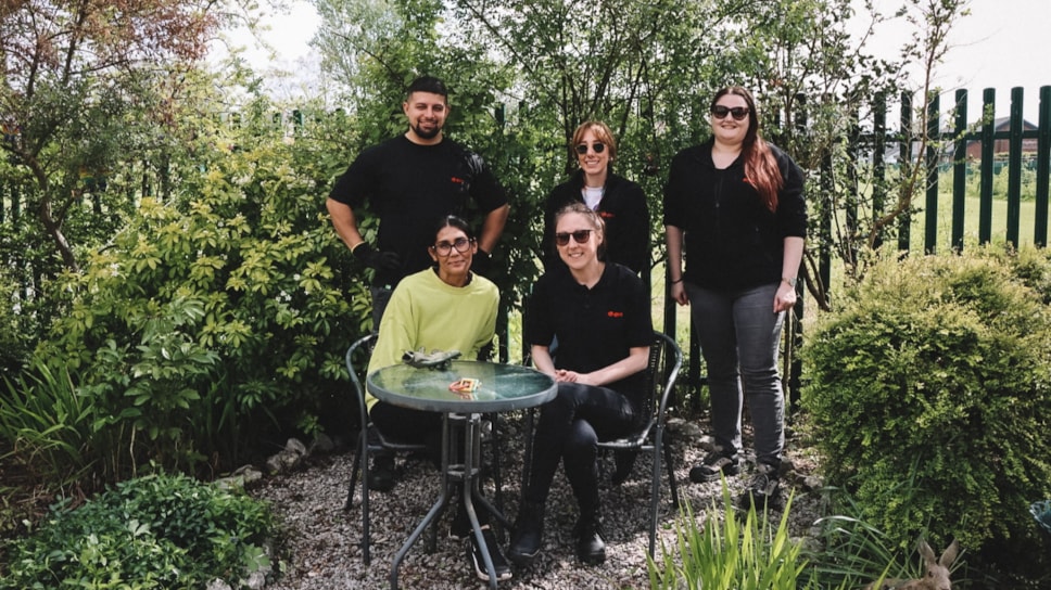 eon peaks & plain crew