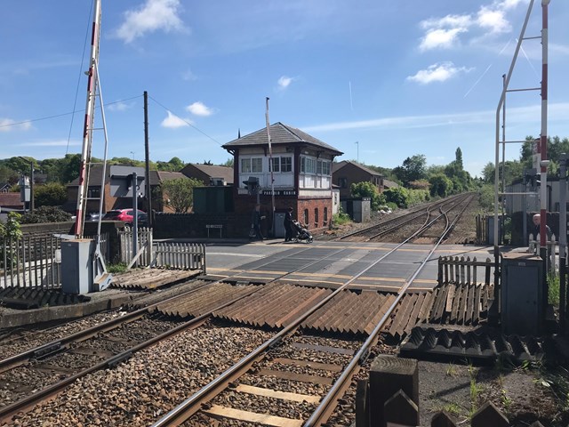 Parbold level crossing