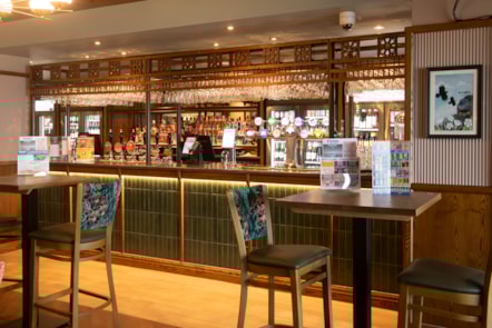 JDW The Bluff, Riviere Sands, bar view