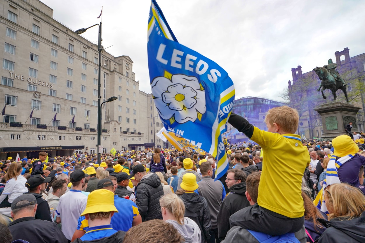parade 1: Crowds gathered in City Square during Leeds United's promotion parade.