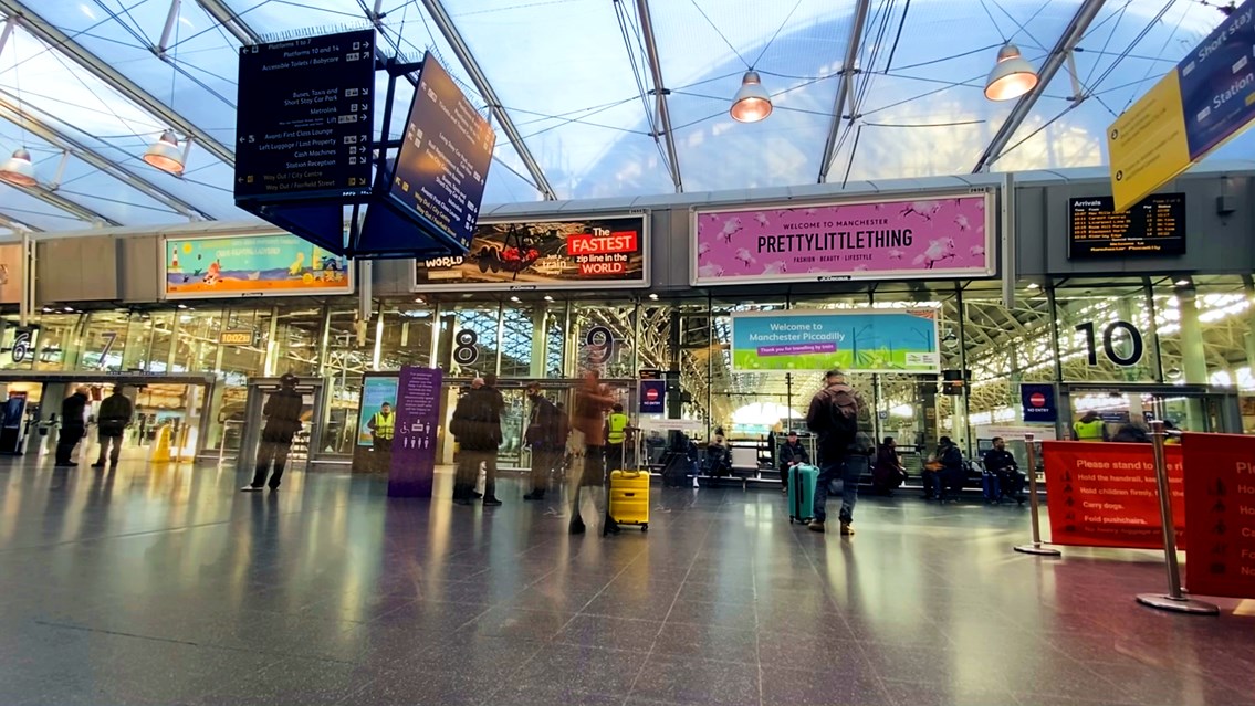 Manchester Piccadilly at concourse level November 2021