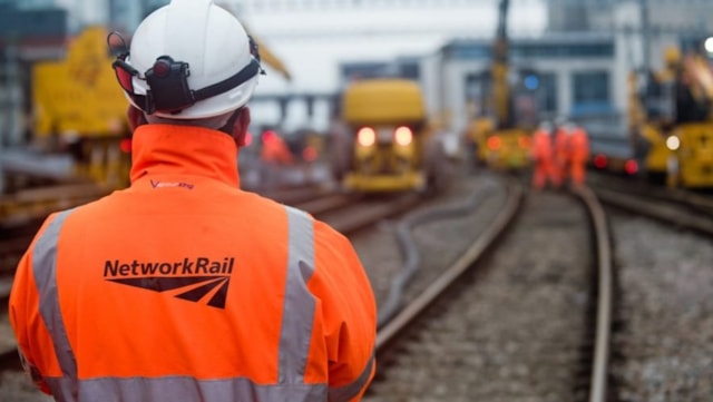 Crucial track work near Loughborough affecting London journeys this weekend: Network Rail Worker On Track cropped