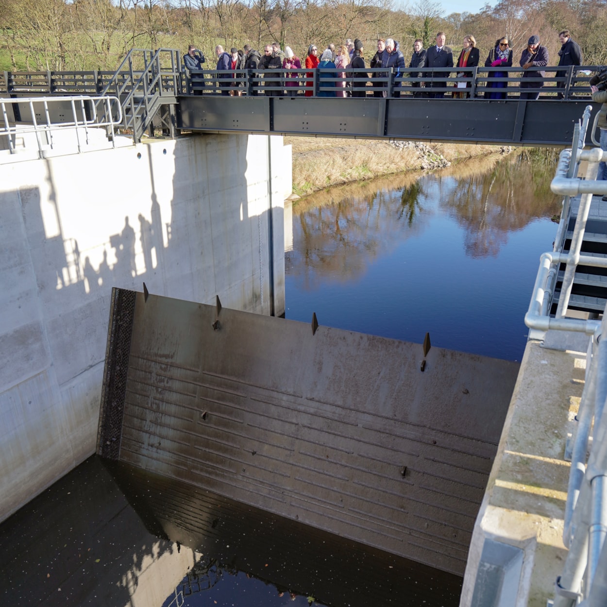 FAS2 storage gate activated: The flood storage gate demonstrated as part of phase two of the Leeds Flood Alleviation Scheme