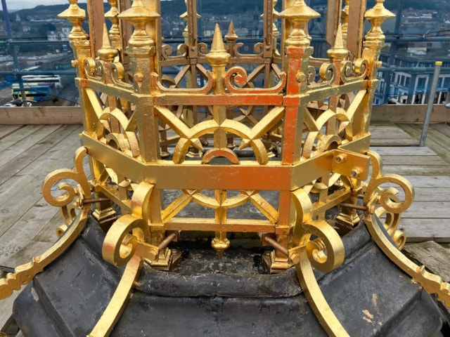 Regilded detailing: Regilded detailing