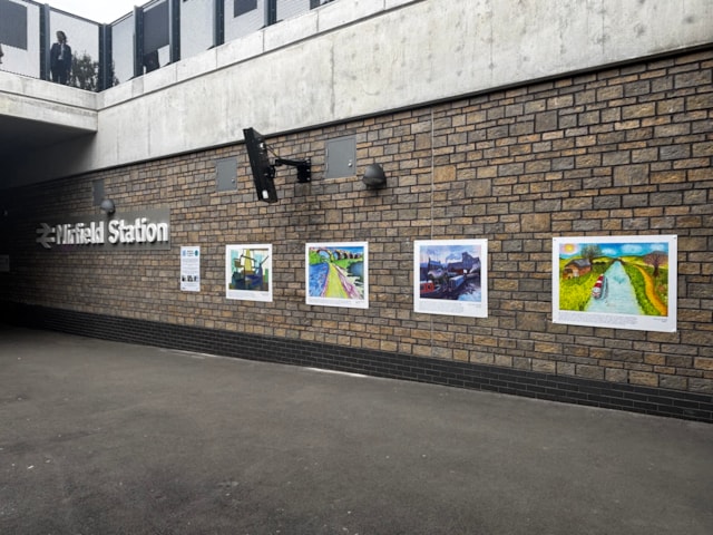 Routes to Roots Mirfield station entrance: Routes to Roots Mirfield station entrance