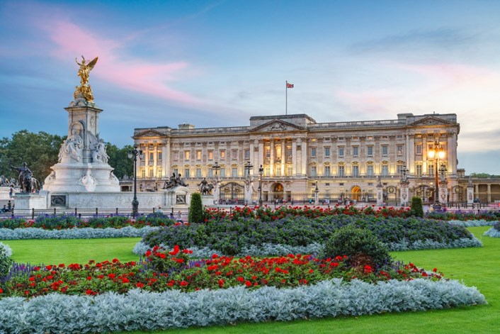 London showcases events with royal flair: Buckingham Palace-2