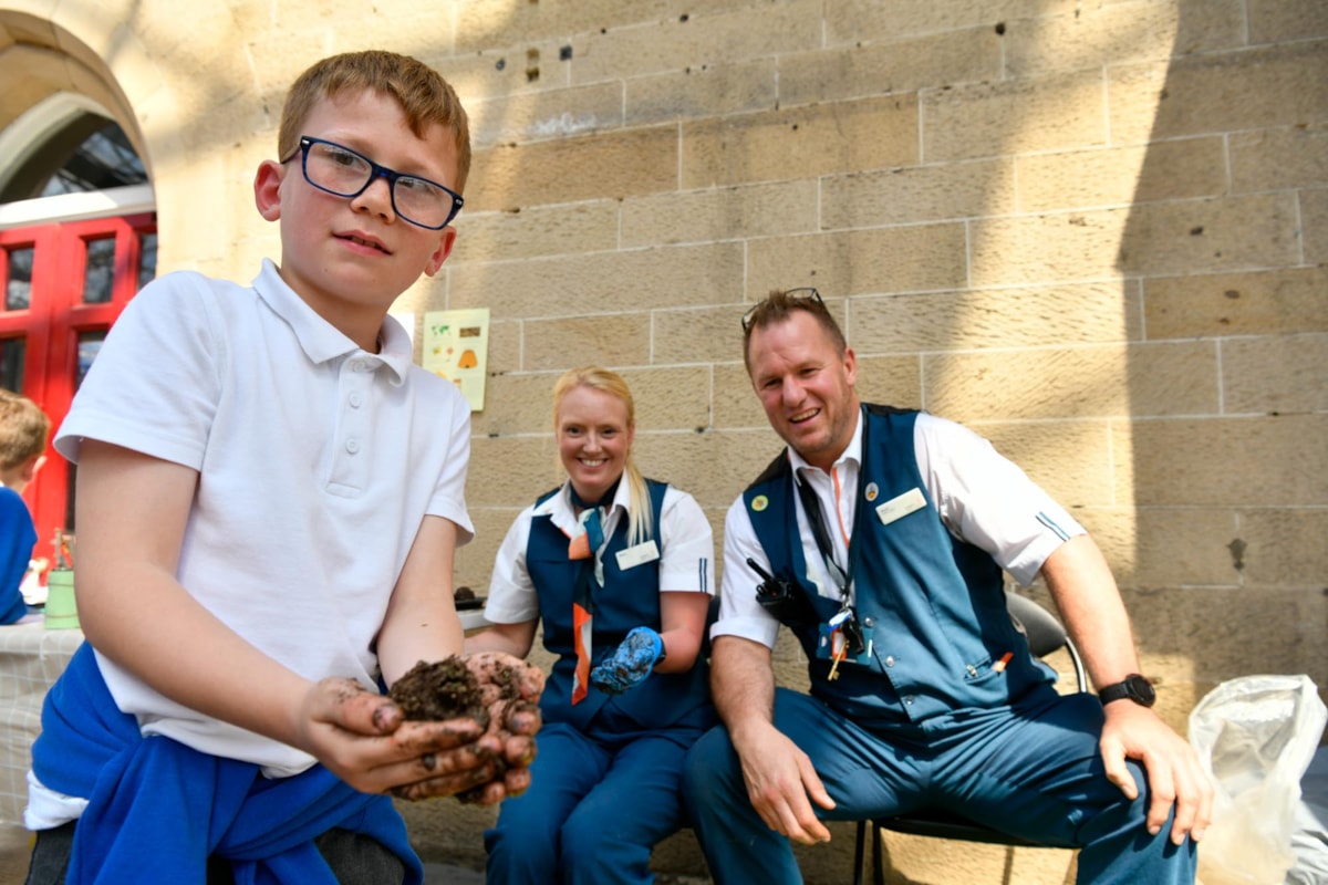 Avanti West Coast staff helped schoolchildren to make wildflower seed balls