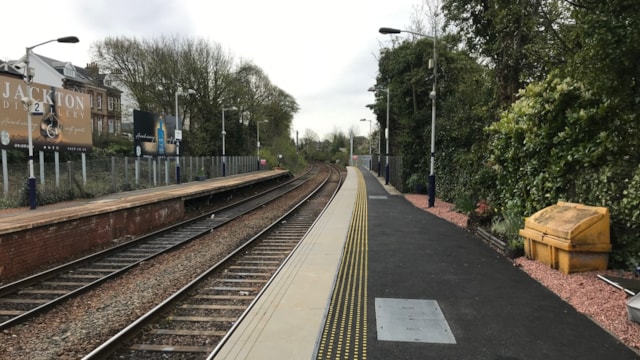 Network Rail delivers £1.3m package of platform works in Glasgow and East Renfrewshire: Giffnock1-2
