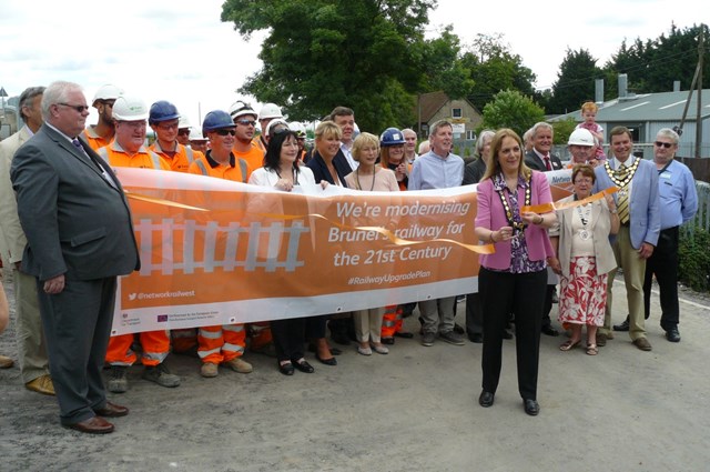 Wantage Road bridge reopens as work to electrify the railway through Oxfordshire continues: Wantage Road Bridge opening event