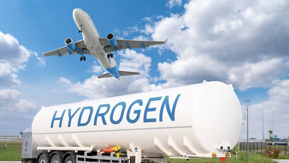 First companies for Hydrogen Challenge announced by aviation regulator: shutterstock 2322538853