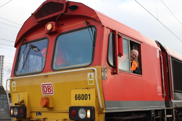 Rail Minister visits DB Cargo,Wembley to speak to young train drivers