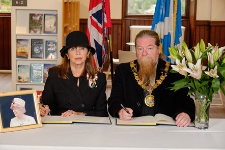 EAC Book of Condolence 09