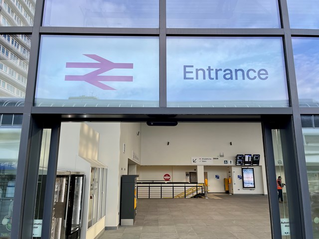 Entrance to Sunderland station (2)