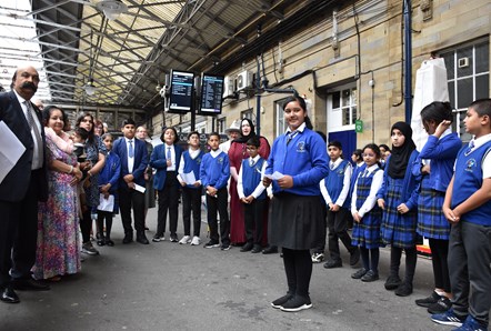 Year 5 & 6 pupils from Carlton Junior and Infant School at Huddersfield Station