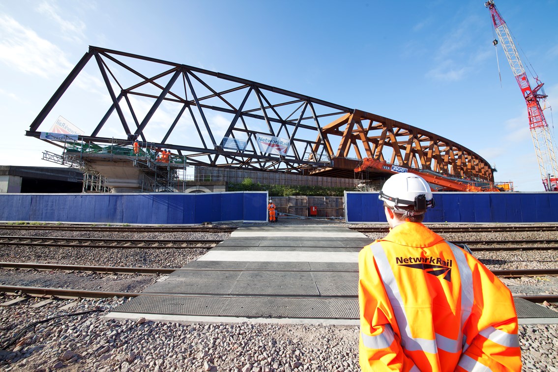 Launch of Stockley Flyover 136396: Crossrail