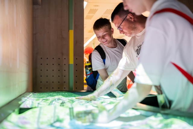 The touring exhibition train Inspiration Credit Jack Boskett and Railway 200 (4): The touring exhibition train Inspiration Credit Jack Boskett and Railway 200 (4)