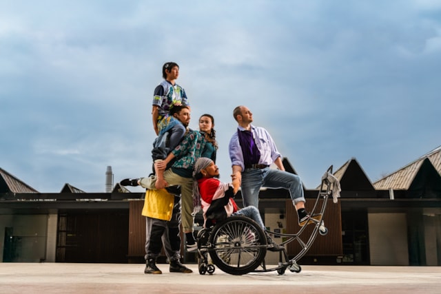 Stopgap Dance Company - RO-TES រទេះ (landscape, photo credit Chris Parkes)