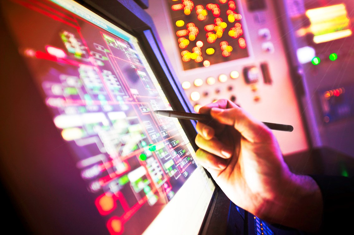 Delivering the first major digital railway - Network Rail procurement launched to find train control partner for route digital transformation: Delivering the first digital railway