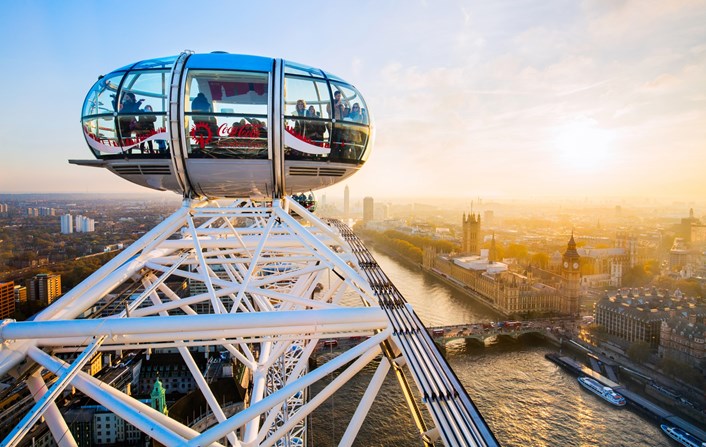 Mayor launches drive to boost domestic tourism: 2016 11 11 London Eye-40-Edit