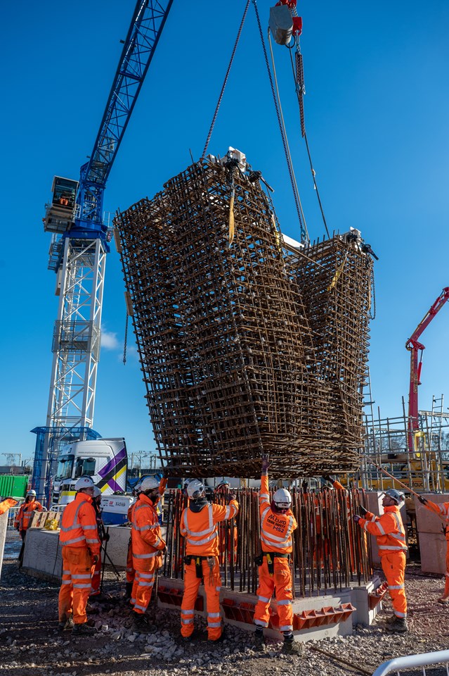 Building the Curzon Viaduct piers