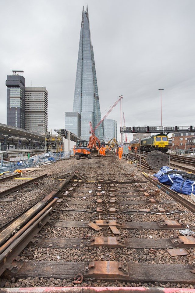 London Bridge - old corssovers removed