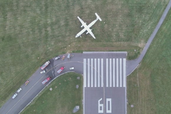 AAIB Report: Serious incident to De Havilland Aircraft of Canada Limited DHC-8 (9H-LWB), runway excursion from Runway 27 at Guernsey Airport on 23 April 2024.: 9H-LWB Fig 2 Gov.uk image