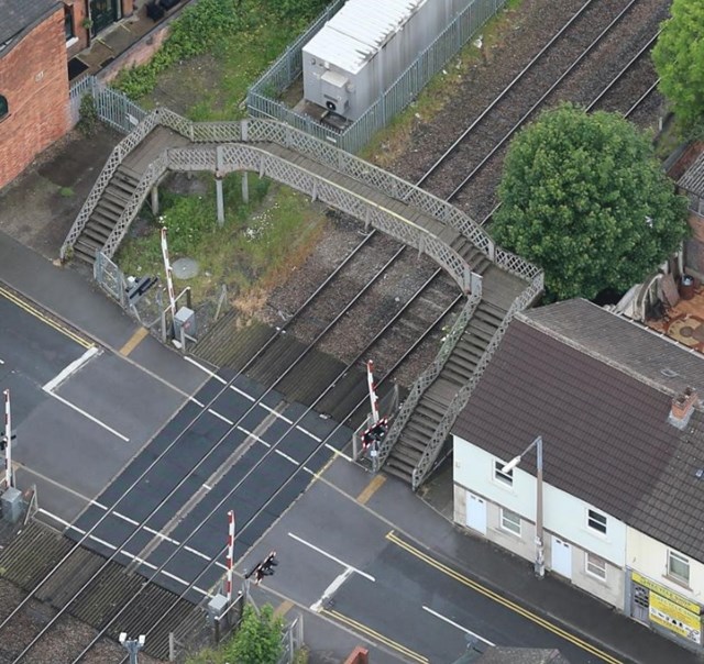 Long Eaton footbridge to close for vital upgrades: Long Eaton footbridge to close for vital upgrades-2