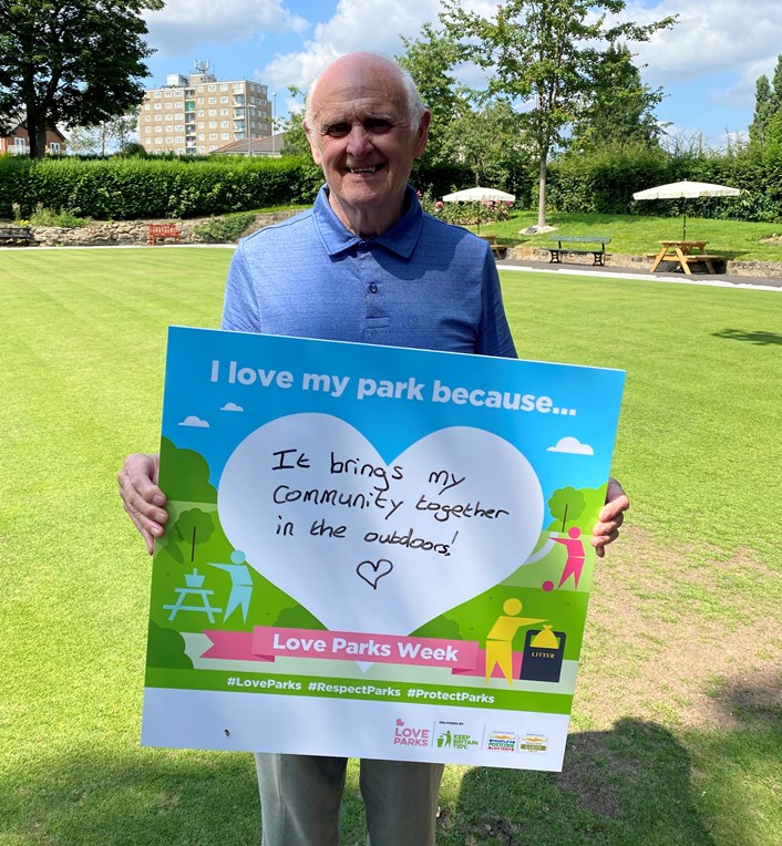 Harehills Park Bowling Club.: Paddy Glover from Harehills Bowling Club explains why he loves his local park.