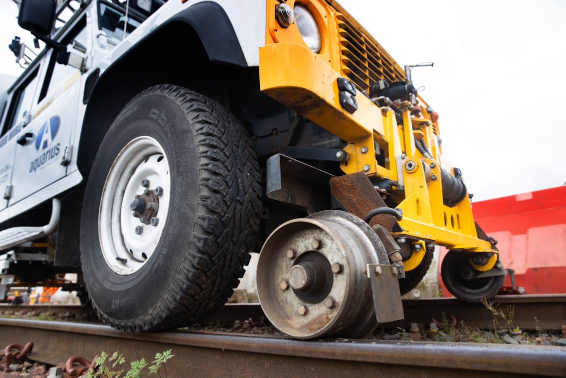 Autumn - SandRover - Road Rail Vehicle - rail mode-2