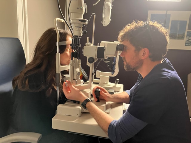 Eye test with optometrist Ian Cameron CREDIT Edinburgh Innovations