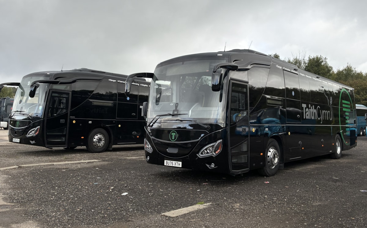 Taith Cymru coach-3