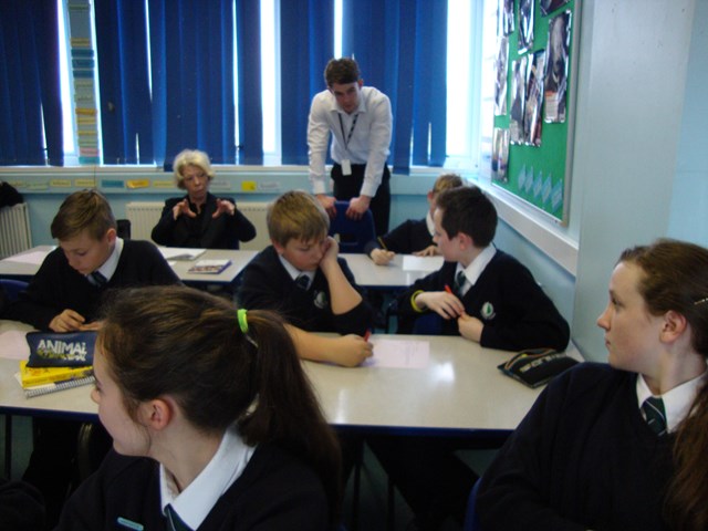East West Rail project team visit Fullbrook Middle School, Woburn Sands: A team from Network Rail’s East West rail link programme are visiting schools in Bedford, Bletchley and Bicester to help children and young people in the local areas understand railway safety.