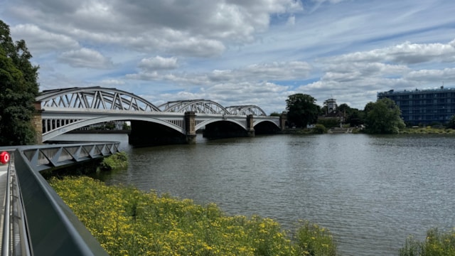 ONE MONTH TO GO: Critical repairs to Barnes Bridge will see changes to South Western Railway services: Barnes Bridge-4