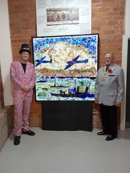 Alexander Goodger, Director Stourbridge Glass Museum and the Mayor of Dudley with one of the restored glass panels-2