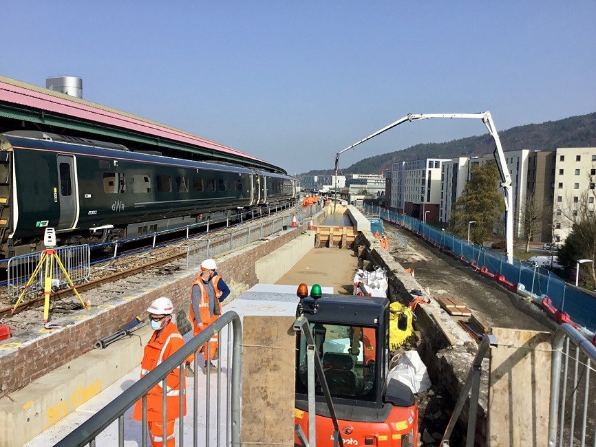 Swansea Station platform 4 under construction