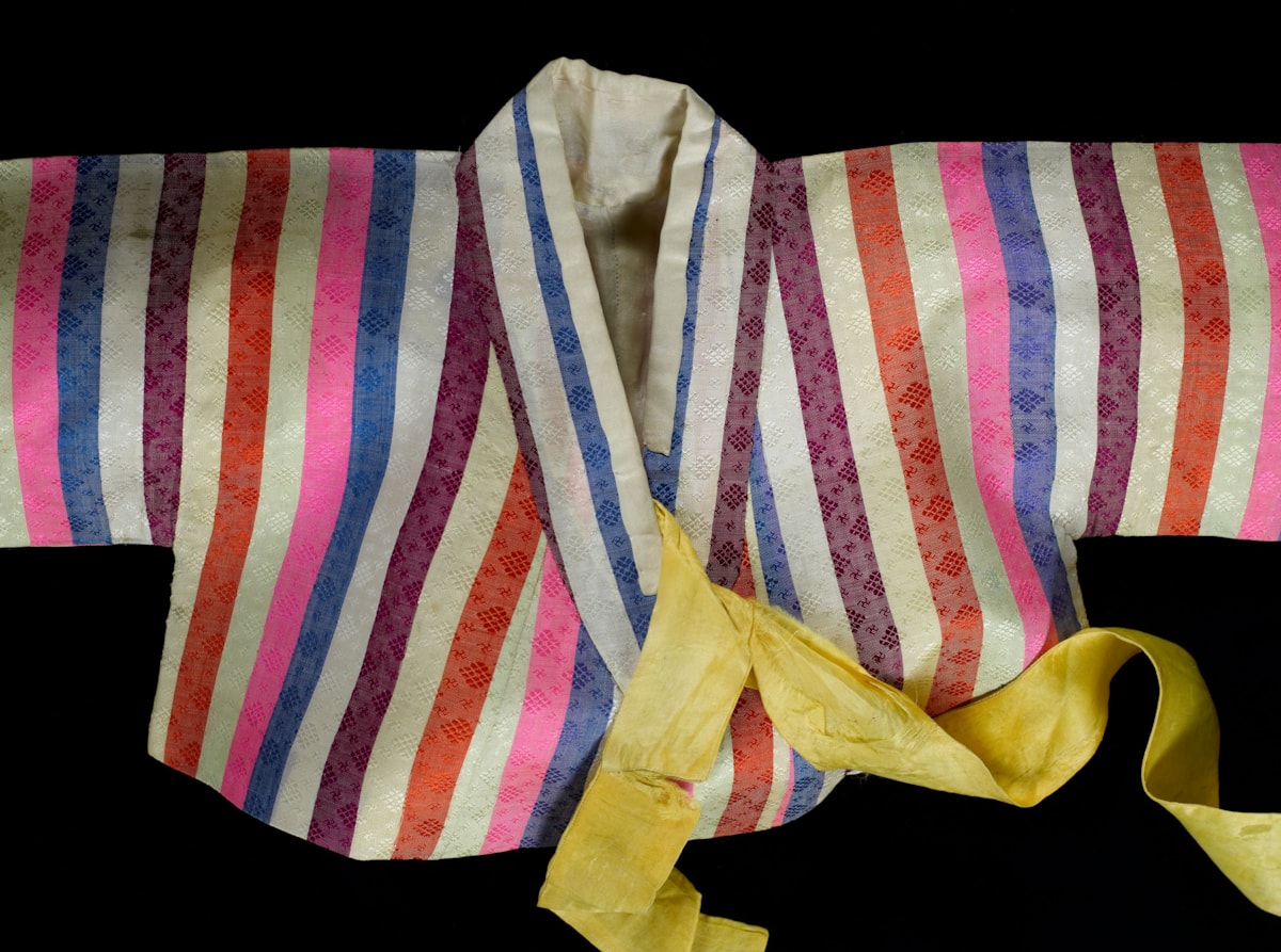 Child's hanbok, c.1920s. Image © National Museums Scotland 