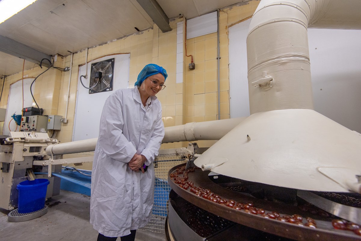 Helen May, Avanti West Coast Train Manager, watches Uncle Joe's Mint Balls on the production line